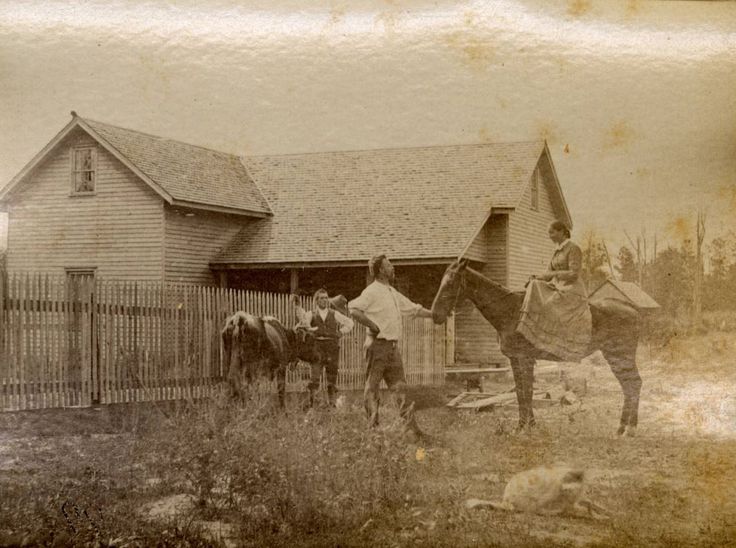 Black-and-white photo of Horse Branch Ranch in its early days